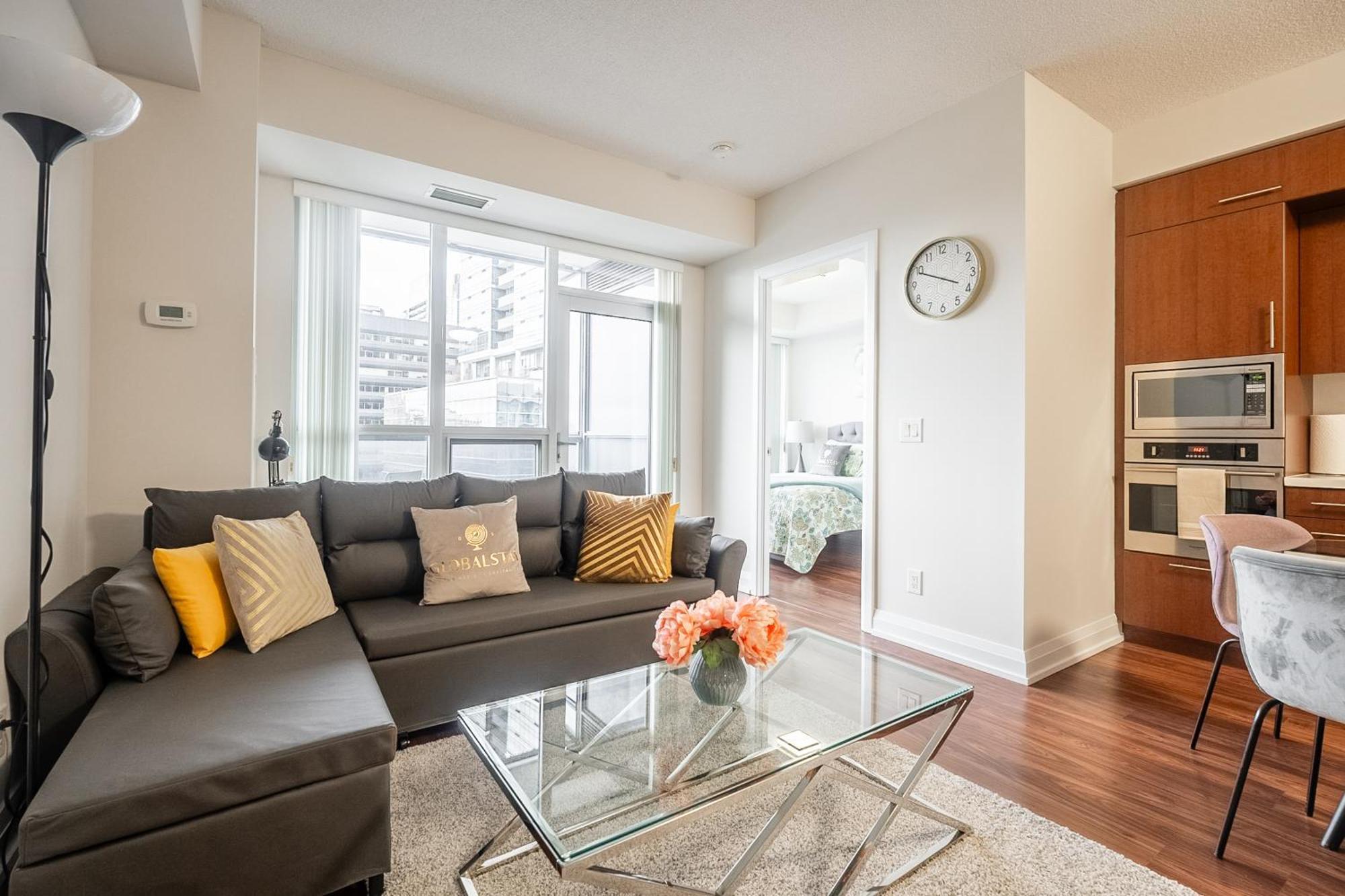 Globalstay Modern Apartments In North York Skyscraper 토론토 외부 사진