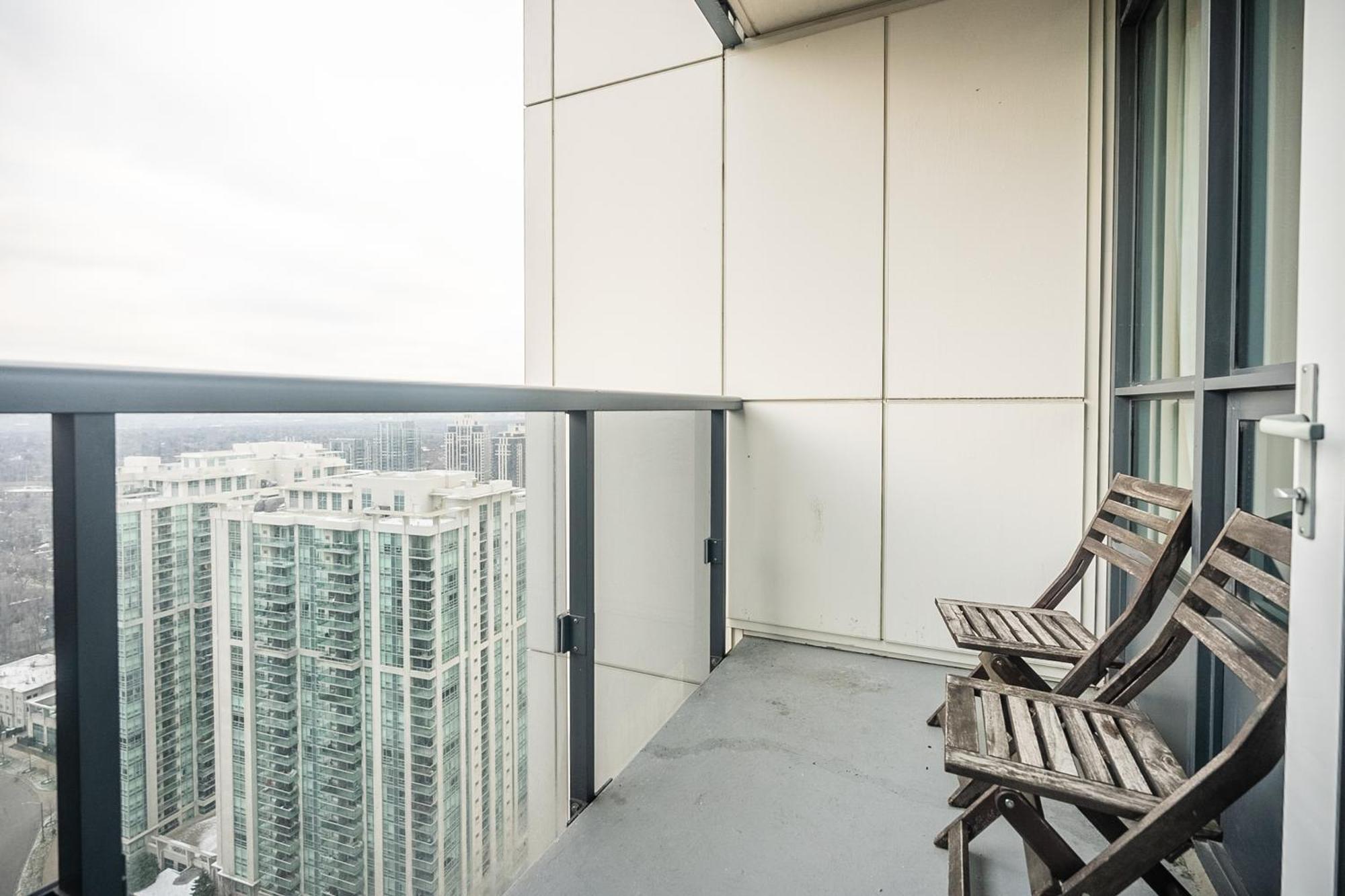 Globalstay Modern Apartments In North York Skyscraper 토론토 외부 사진