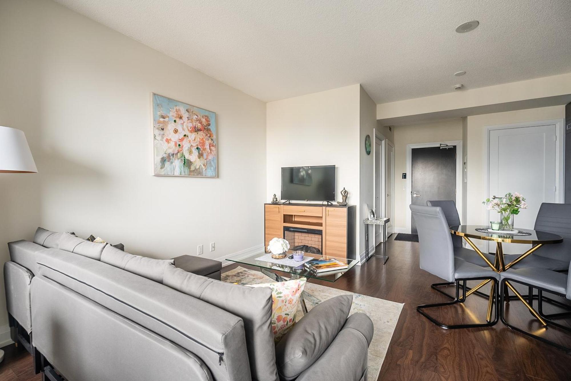 Globalstay Modern Apartments In North York Skyscraper 토론토 외부 사진