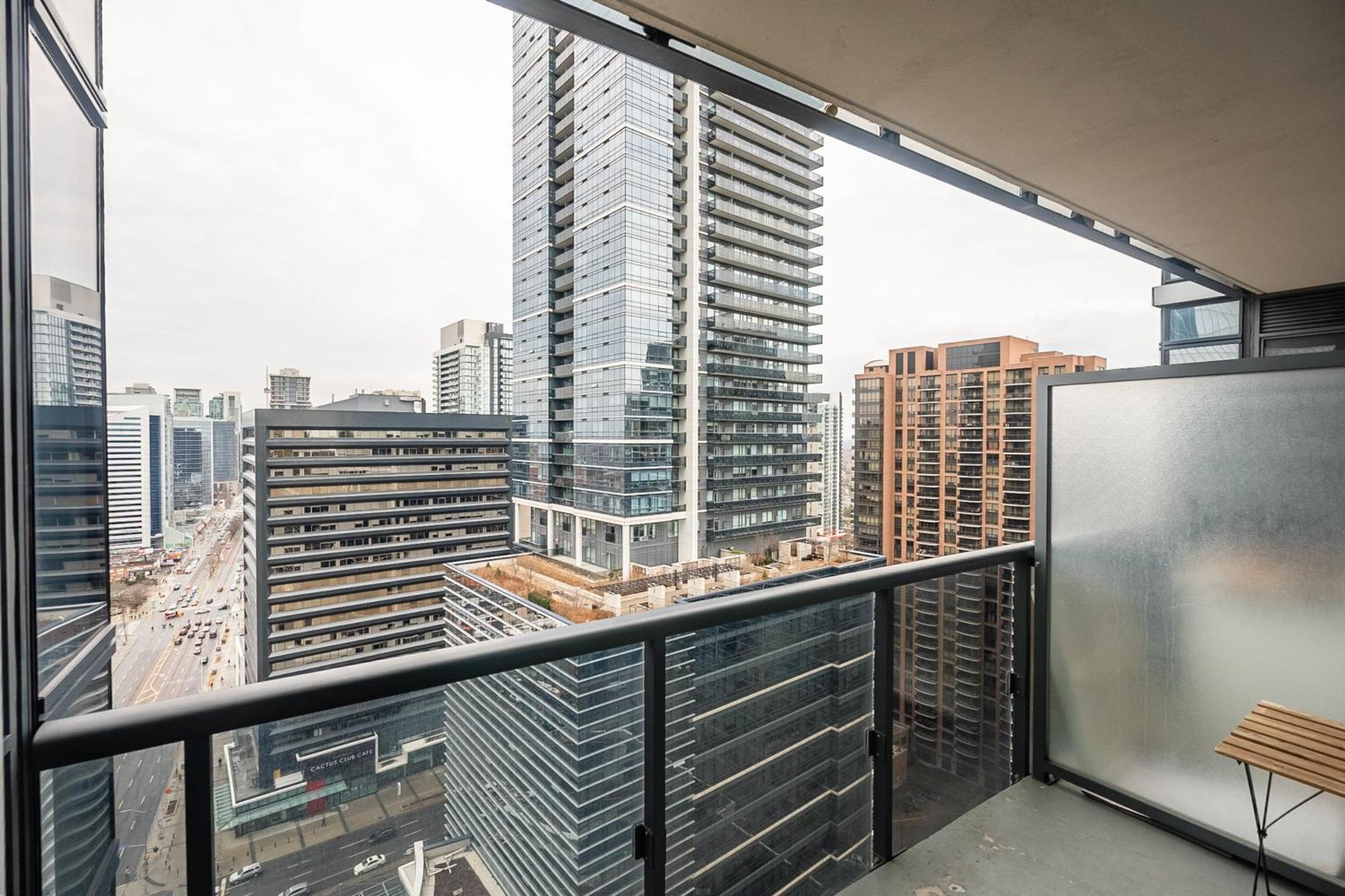 Globalstay Modern Apartments In North York Skyscraper 토론토 외부 사진