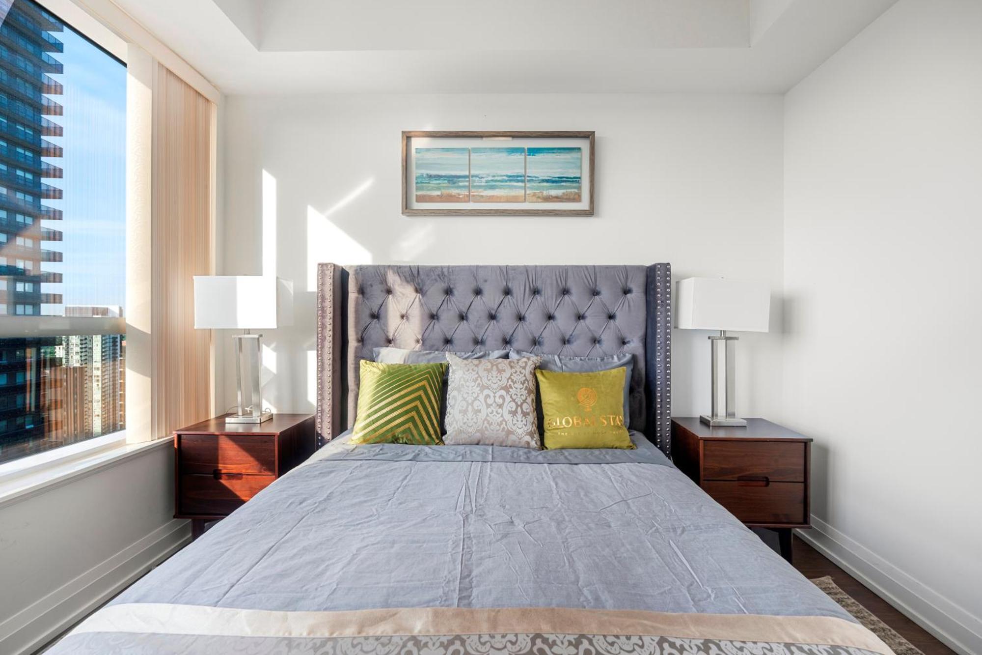 Globalstay Modern Apartments In North York Skyscraper 토론토 외부 사진